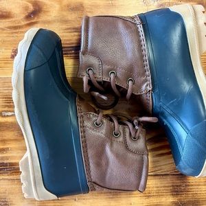Boys Sperry boots